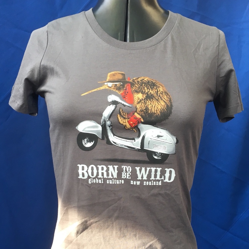 Born to wild by Global Culture fun T-shirt